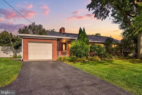 111 Indian Rock Dam Rd, York, PA 17403