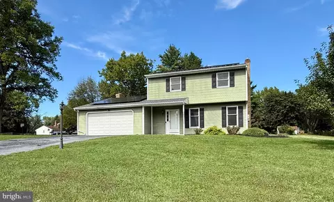20 Sheffield Dr, Dillsburg, PA 17019