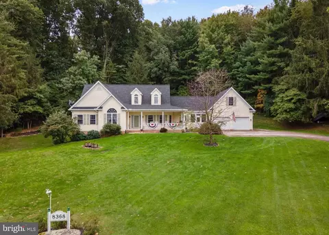 8368 Blooming Grove Rd, Glen Rock, PA 17327