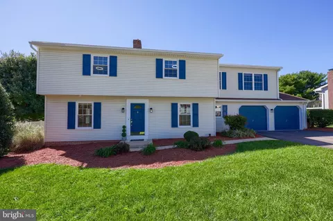 1735 Ashland Dr, York, PA 17408