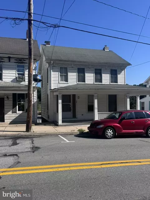 22 W Main St, Windsor, PA 17366