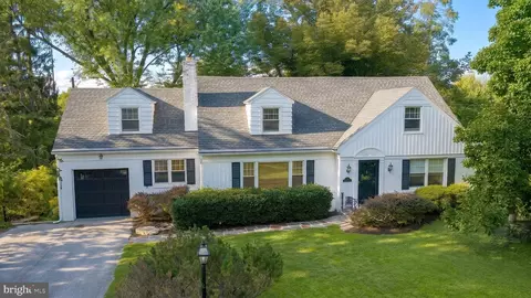 983 Brockie Ln, York, PA 17403