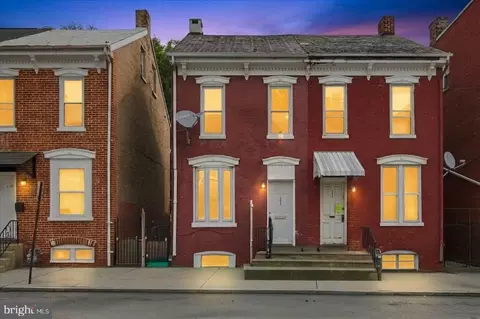 121 S West St, York, PA 17401