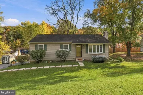 90 Black Walnut Dr, Etters, PA 17319