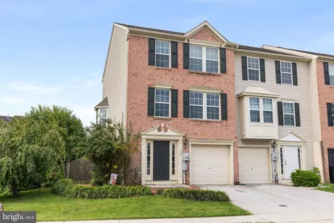 715 Grant Dr, Hanover, PA 17331