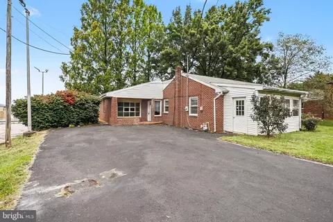 3500 Board Rd, York, PA 17406