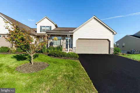 1478 Windemere Pl, Dover, PA 17315