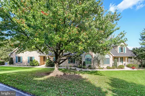 Undisclosed, Etters, PA 17319