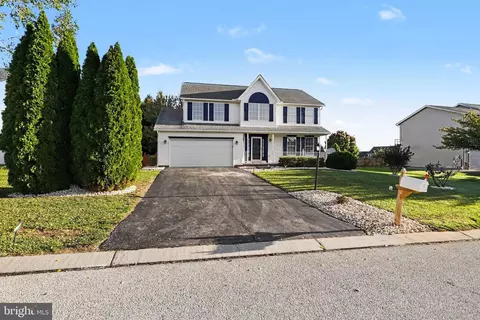 268 Runningboard Rd, Stewartstown, PA 17363