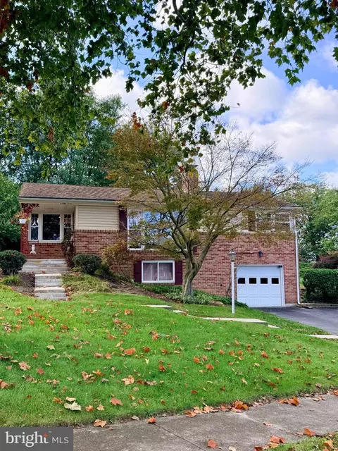 2480 Auburn Rd, York, PA 17402