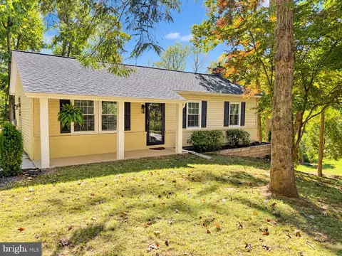 5514 Carol Ln, Stewartstown, PA 17363