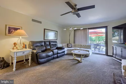 Living - 4775 Libhart Mill Rd, Hellam, PA 17406 photo 1 of 3