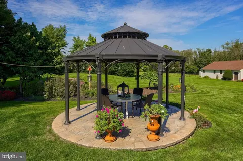 Exterior - 4775 Libhart Mill Rd, Hellam, PA 17406 photo 6 of 14