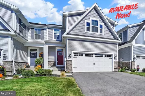 1335 Ben Hogan Way, York, PA 17403