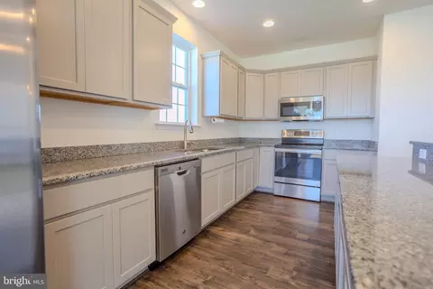 225 Ripple Dr, Hanover, PA 17331 photo 16