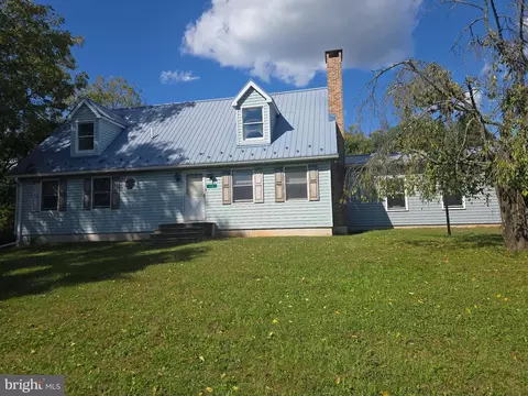 18 Central View Rd, Dillsburg, PA 17019