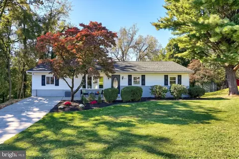 410 Jennifer Dr, New Cumberland, PA 17070