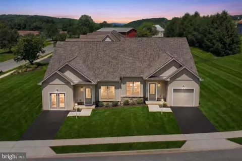 162 Heather Glen Dr, Red Lion, PA 17356