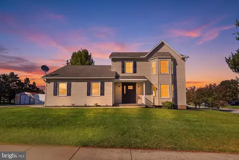 1894 Golden Eagle Dr, York, PA 17408