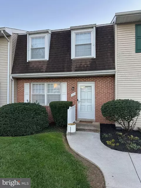 114 Dew Drop Ct #114, York, PA 17403