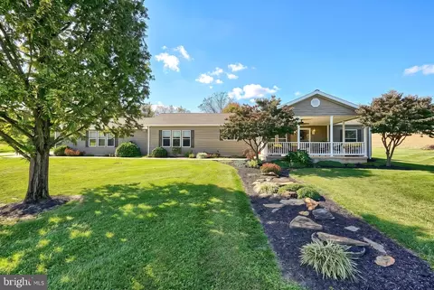 850 Gebhart Rd, Windsor, PA 17366 photo 2