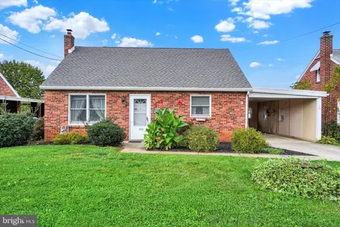 233 Eastland Ave, York, PA 17406