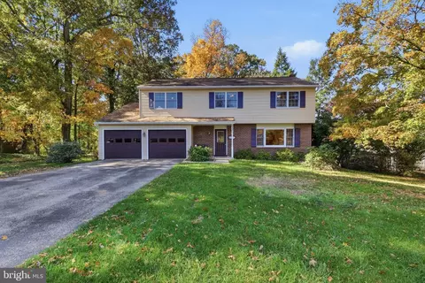 6484 Oakwood Ct, York, PA 17407