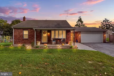 1031 Trinity Rd, York, PA 17408