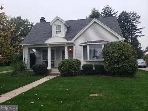 216 S Main St, Manchester, PA 17345