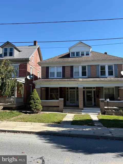 551 S Main St, Red Lion, PA 17356