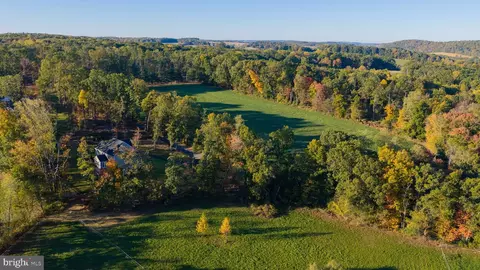 13679 Ingham Rd, Glen Rock, PA 17327