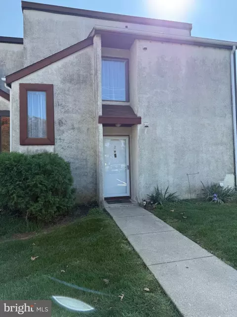 2 Ramsgate Ct #2, York, PA 17404