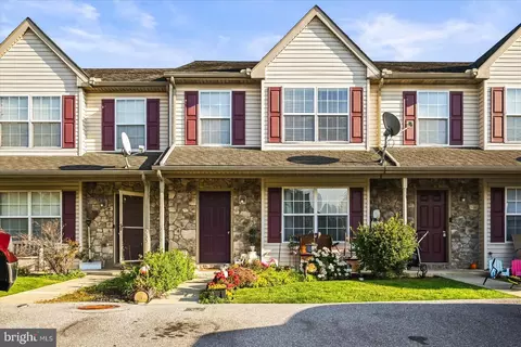 545 Glen Dr, Manchester, PA 17345