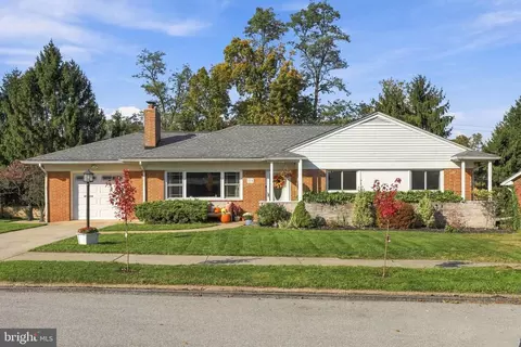 119 Sunset Dr, New Cumberland, PA 17070