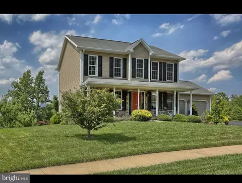 95 Holly Ln, Etters, PA 17319