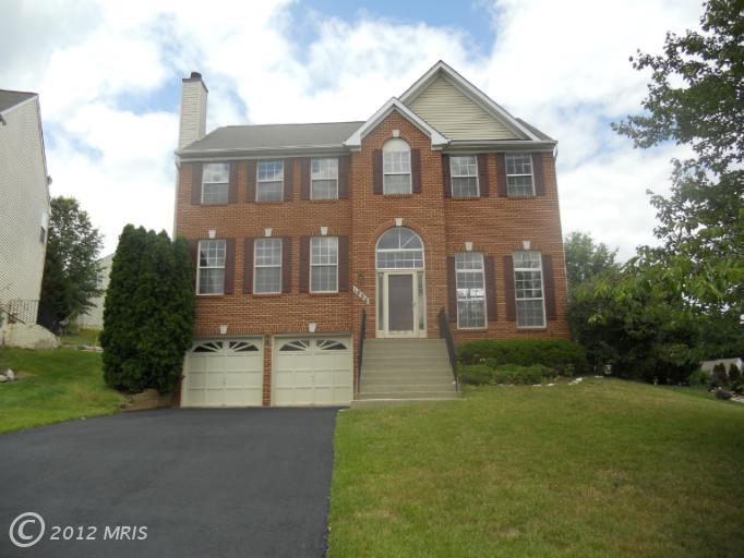1906 Hampshire Dr, Hyattsville, MD 20783 photo 1