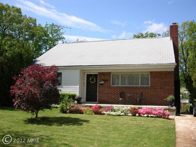 10514 Edgemont Dr, Hyattsville, MD 20783 photo 1