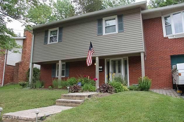 6833 Nashville Rd, Lanham, MD 20706 photo 1