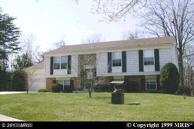 11700 Basswood Dr, Laurel, MD 20708 photo 1