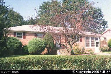 7805 Denton Dr, Clinton, MD 20735 photo 1