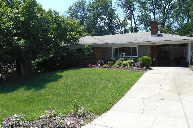 2010 Wooded Way, Hyattsville, MD 20783 photo 1