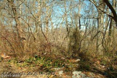 6005 Elm St, Lanham, MD 20706 photo 1