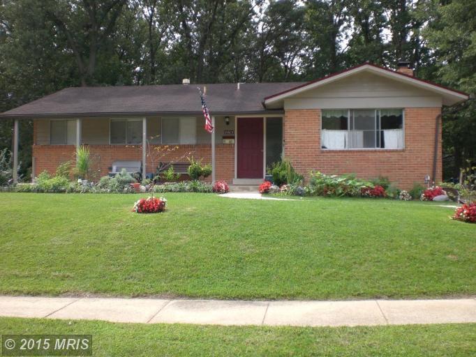 8603 Saffron Dr, Lanham, MD 20706 photo 1