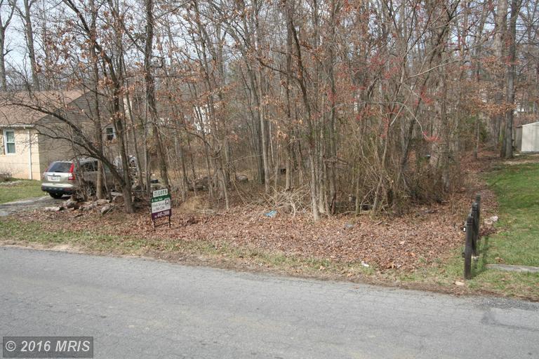9816 Ridge St, Lanham, MD 20706 photo 1