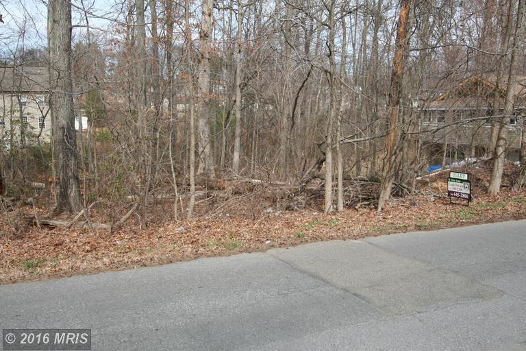 9812 Ridge St, Lanham, MD 20706 photo 1