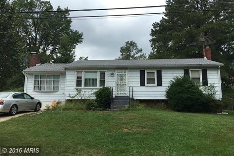 6000 Shepherd Ln, Lanham, MD 20706 photo 1