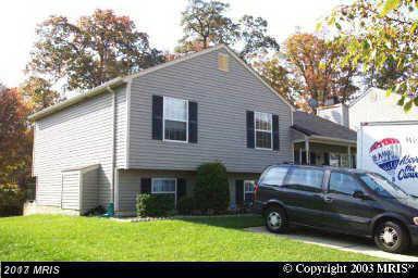 9101 Mchenry Ln, Lanham, MD 20706 photo 1