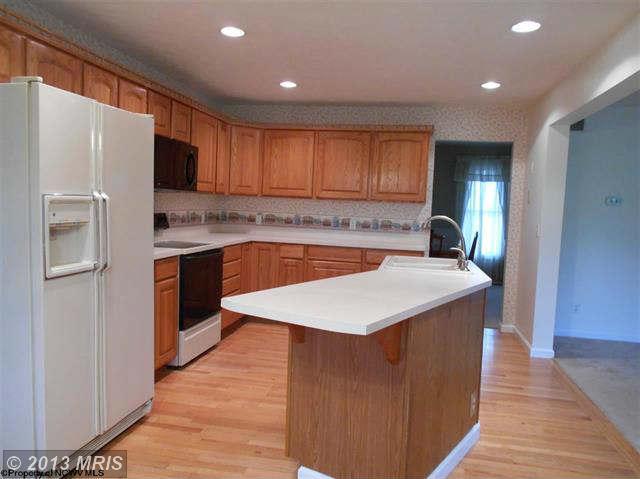 214 Green Valley Dr, Reedsville, WV 26547 photo 1