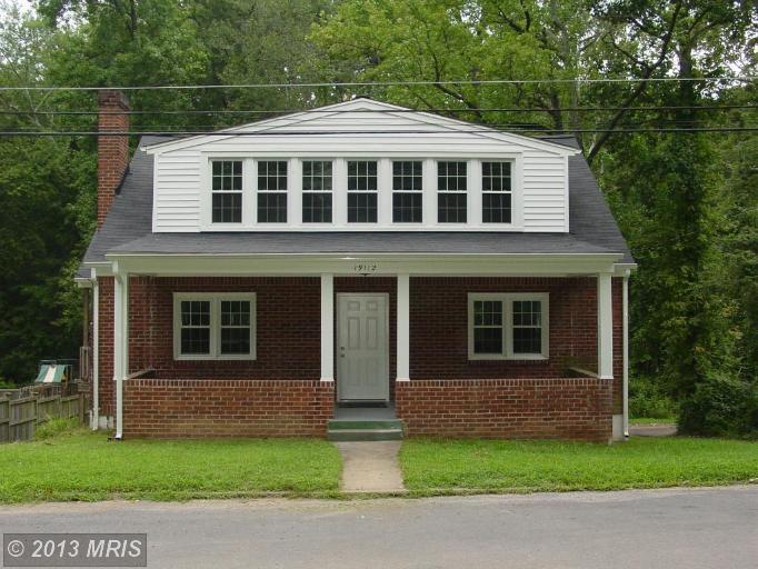 19112 Windsor Rd, Triangle, VA 22172 photo 1