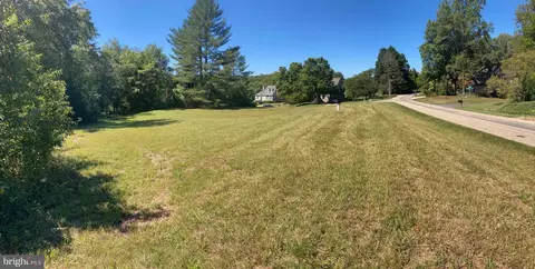 601 Bridlespur Ln, Earlysville, VA 22936